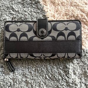 Coach Jacquard Tri Fold Wallet Signature C